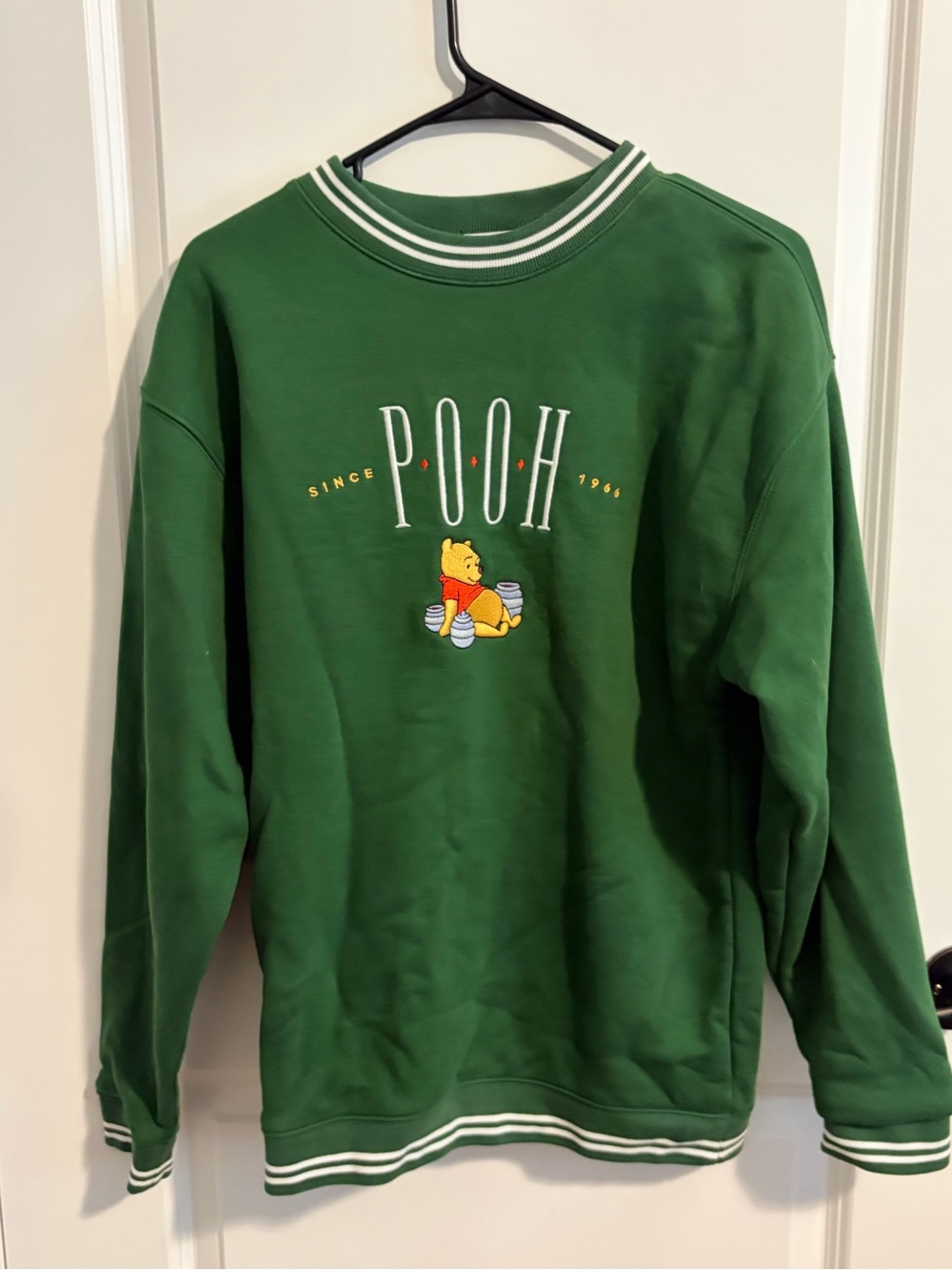 Disney official Pooh Green Women’s Pullover Pajama Top
